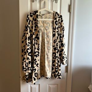Lularoe NWOT leopard 1x cozy cardigan